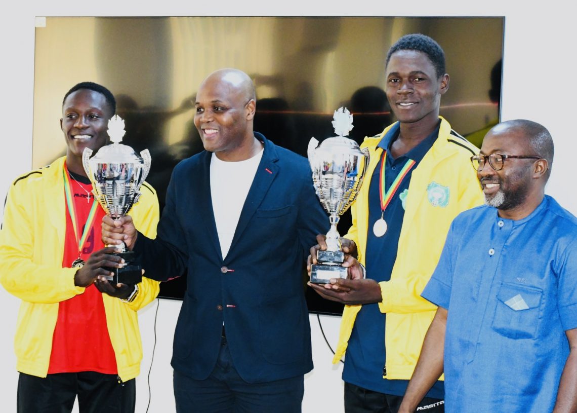 Zone 2 : Les champions reçus par le Ministre des Sports