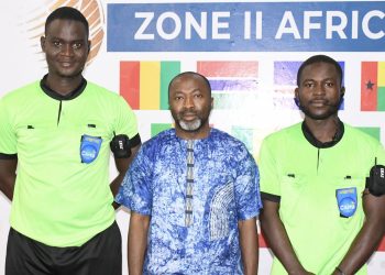 FEGUIHAND : le Président Paye offre des oreillettes aux arbitres guinéens