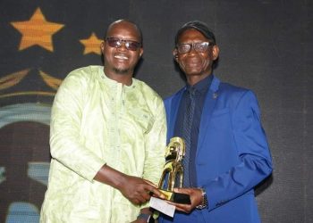 Lansana Dinalo élu meilleur entraîneur guinéen en 2022