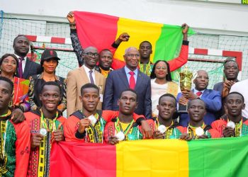 IHF Trophy : Le premier ministre Bah Oury se réjouit du bon parcours des cadets guinéens