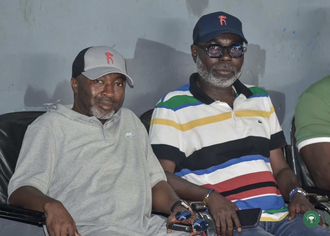 M. Jonas Duplehi assiste au championnat féminin à Conakry